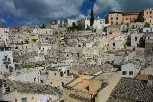 Xtrallusion offers characteristic Bed and Breakfast, B&B, Guest House, Hotel, Albergo and Country Lodge accommodation in Italy. Plus independent self-guided Walking, Adventure, Activity, Skiing and Paragliding Holiday itineraries on the Italian Rivieras, in the Italian Lakes, in the Italian Alps and in some of the most beautiful corners of Italy.